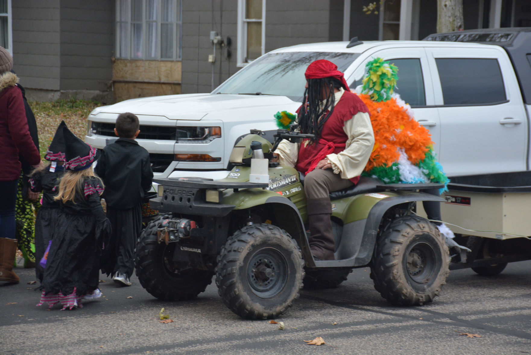 110520-star-news-halloween17.jpg